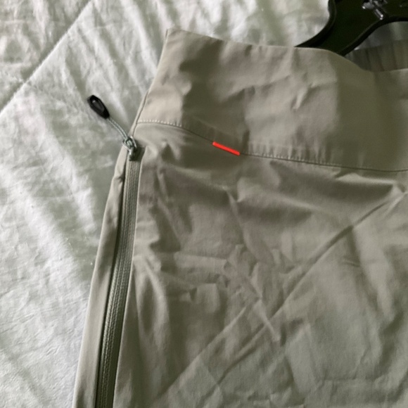 mammut pants women size 12sh, green color - Picture 3 of 5